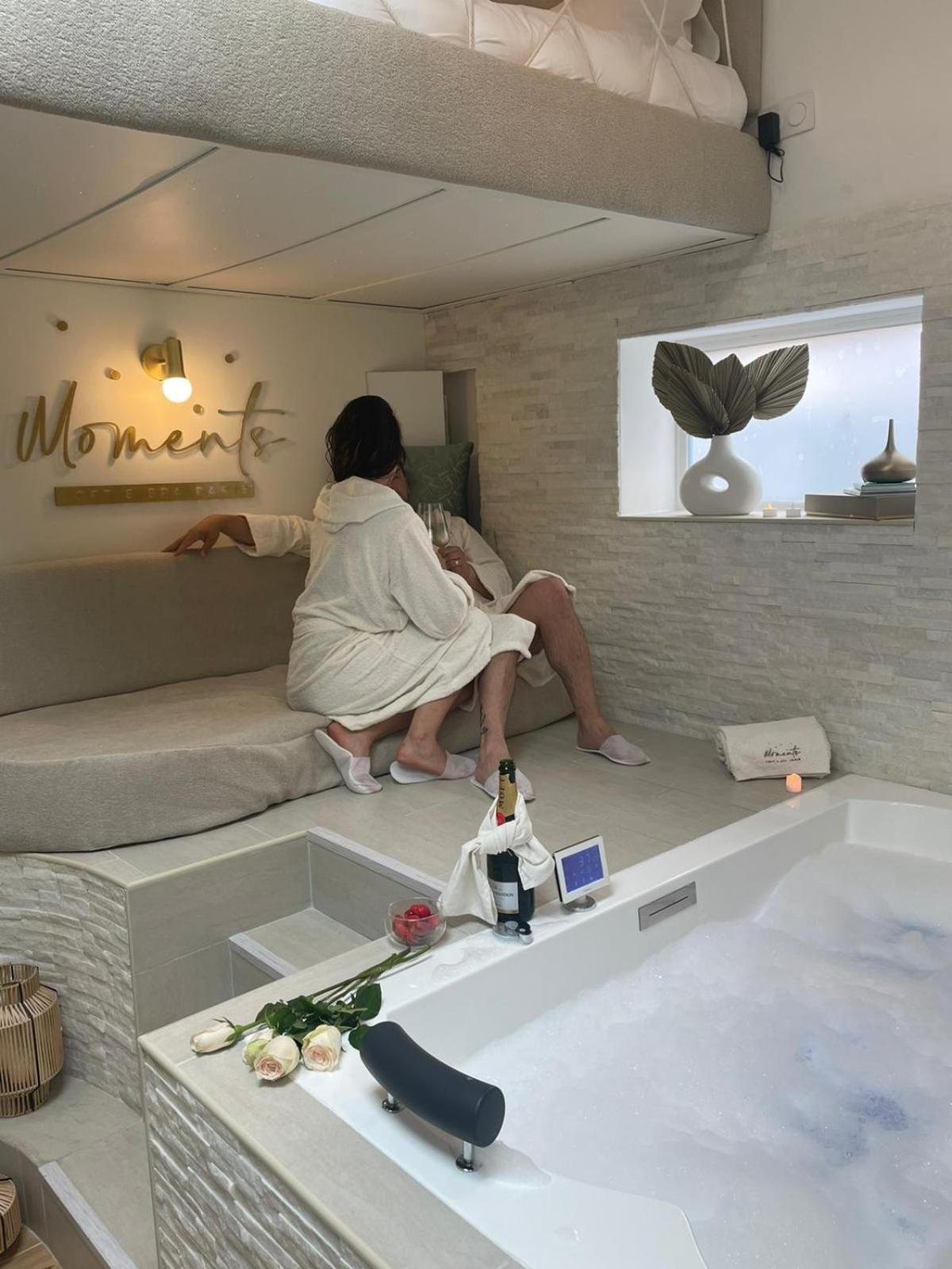 Moments Loft & Spa Paris Montesson Exterior foto